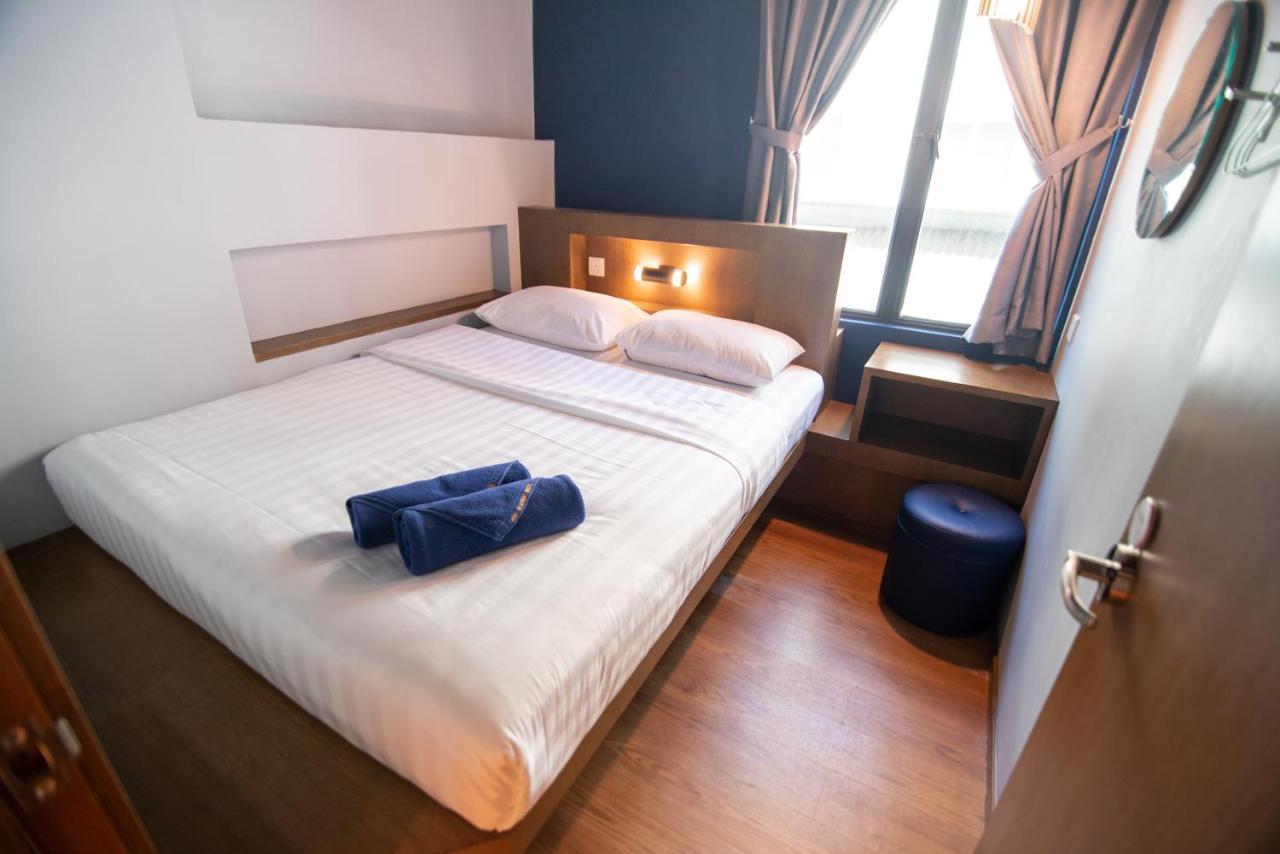 Homy Seafront Hostel
