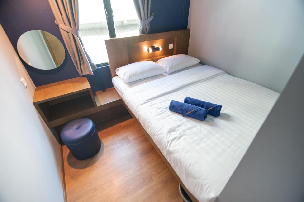 Homy Seafront Hostel *