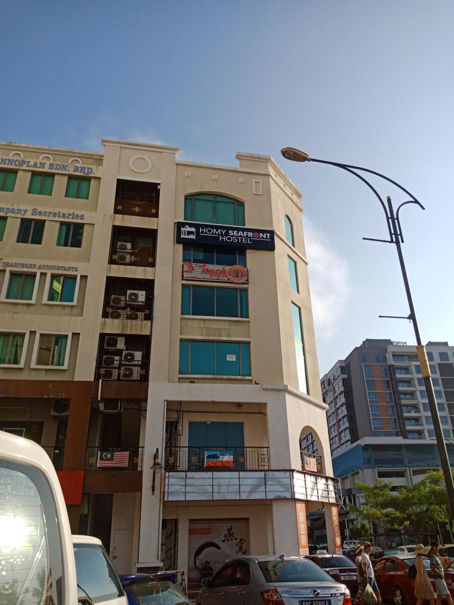 Hostel Homy Seafront Kota Kinabalu